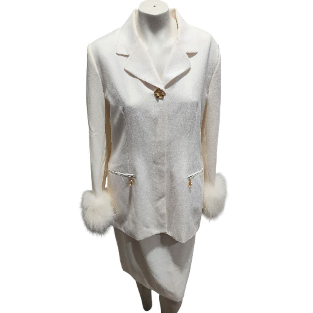 Renlyn New York Vintage White Suit Set Faux Fur Cuffs Gold Charms Size 14 Classy